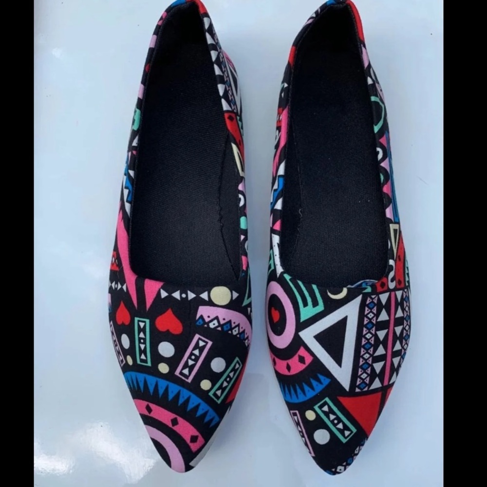 Host Pick : Unique Geometric Pattern Pumps - image 2